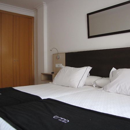 Hotel Room Понтеведра Экстерьер фото