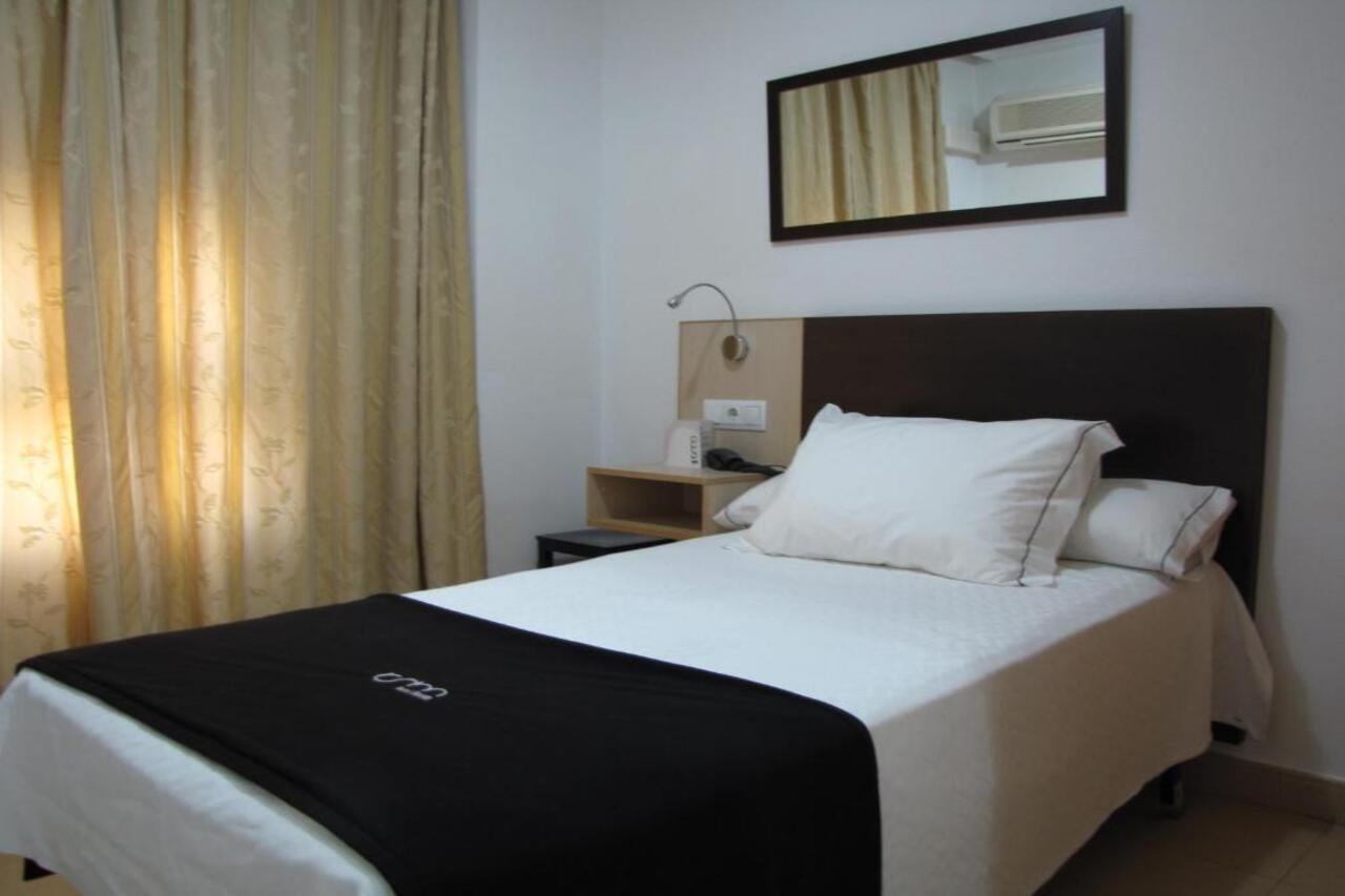 Hotel Room Понтеведра Экстерьер фото