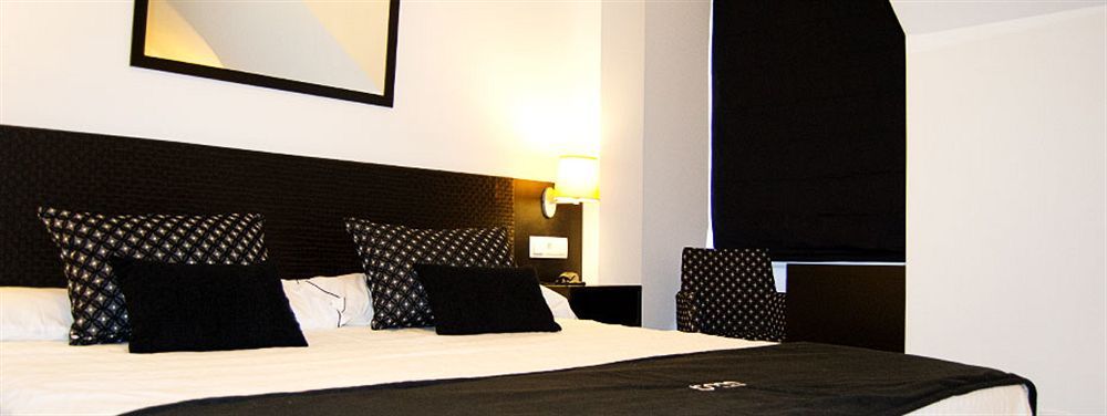 Hotel Room Понтеведра Экстерьер фото